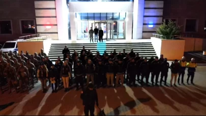 Bitlis ve İzmir'de eş zamanlı uyuşturucu operasyonu