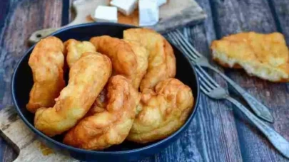 Pişi Tarifi: Hamur Kızartması
