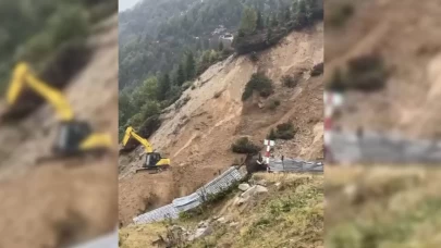 Boğaz Yaylası yolunda iş makineleri heyelanlarla mücadele ediyor