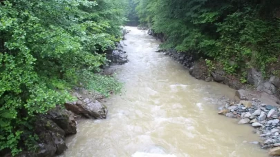 Rize Valiliğinden dere yataklarında su yükselmelerine karşı uyarı