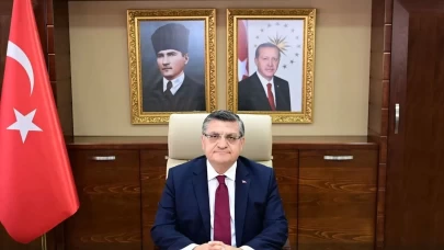 Vali Özarslan'dan gurur dolu paylaşım: Sinop, en uzun menzilli füzenin testine ev sahipliği yaptı!