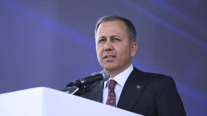 İçişleri Bakanı Yerlikaya, Pakistan İçişleri ve Narkotik Kontrolden Sorumlu Devlet Bakanı Chaudhry ile görüştü