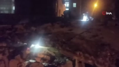 Batman'da iki katlı bina çöktü