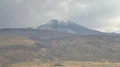 Ağrı Dağı beyaza büründü