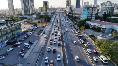 İstanbul’da iş çıkışı trafiği dron ile görüntülendi