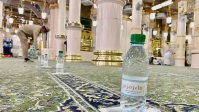 Zemzem Suyu Nasıl İçilir?