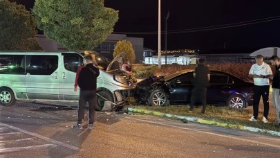 Sivassporlu futbolcular kazaya karıştı