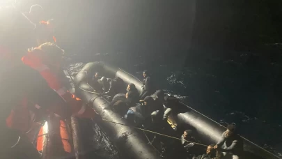 İzmir açıklarında 35 düzensiz göçmen kurtarıldı