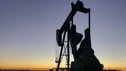 ABD'nin ticari ham petrol stokları 2,4 milyon varil arttı