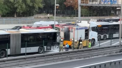 Bayrampaşa'da metrobüste yangın