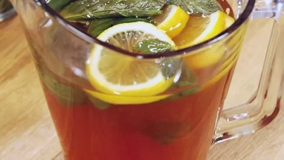 Çaya limon sıkmak ne işe yarar?