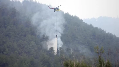 Kastamonu-Karabük sınırındaki iki orman yangınına müdahale sürüyor