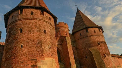 Dünyanın en büyük kalesi Malbork, UNESCO listesinde parlıyor