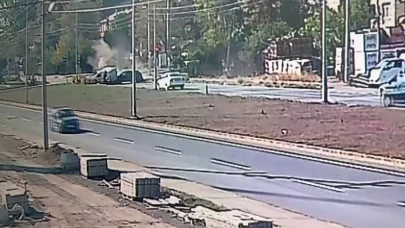 Alkollü sürücü kırmızı ışıkta dehşet saçtı: Kaza anı kamerada