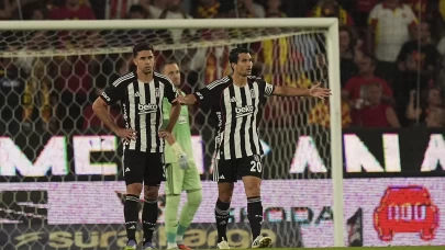 Beşiktaş'ta Necip Uysal formasına kavuştu