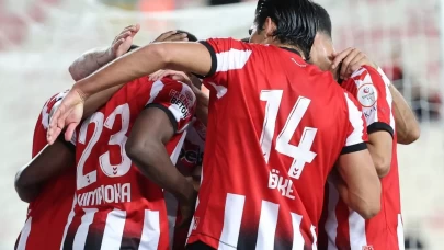 Sivasspor - Serik Spor maçının gelirleri Gazze'ye bağışlanacak