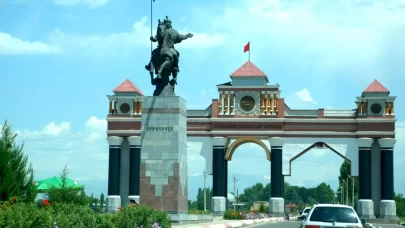 Kırgızistan’ın Celal-Abad kentinin adı Manas oluyor