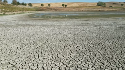 Tekirdağ’da Yeşilsırt Göleti kuraklık nedeniyle kuruma tehlikesiyle karşı karşıya