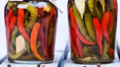 İştah kabartan tarif! Acı biber turşusunun püf noktaları