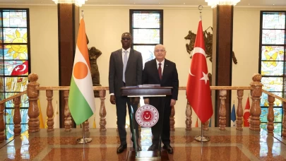 Milli Savunma Bakanı Güler, Nijer Savunma Bakanı Mody ile görüştü