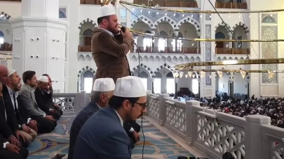 Cuma Namazında İç Ezan Okumanın Hükmü Nedir? Diyanet Cevapladı