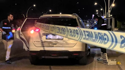 Konya'da bulunduğu aracın önü kesilerek silahlı saldırıya uğrayan kişi ağır yaralandı