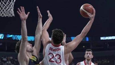 Kabine üyelerinden "Filenin Sultanları" ve "12 Dev Adam"a tebrik mesajı