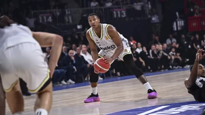 Devon Hall: "Sezona kupayla ve galibiyetle başlamak tabii ki güzel"