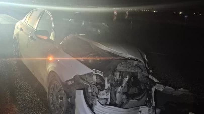 Konya'da midibüs ile otomobil çarpıştı: 1 yaralı