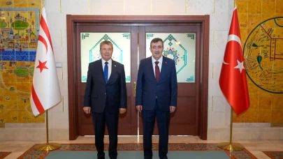 Cumhurbaşkanı Yardımcısı Yılmaz, KKTC Başbakanı Üstel ile görüştü