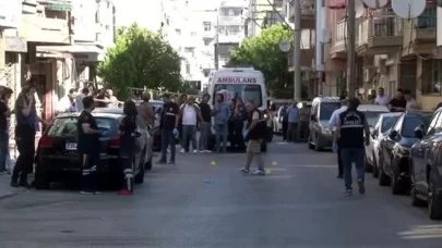 İzmir Balçova'da polis karakoluna saldırı