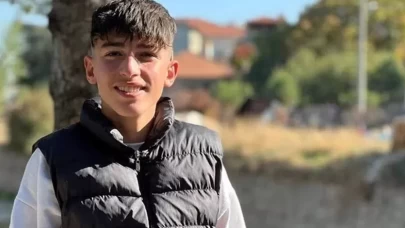 16 yaşındaki oğlunu öldürdü