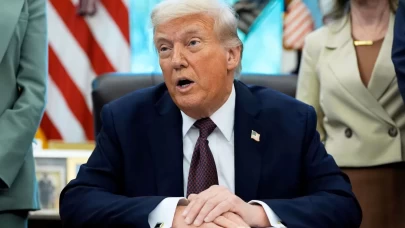 ABD Başkanı Trump, Venezuela'da "rejim değişikliği" konusunu görüşmediklerini belirtti