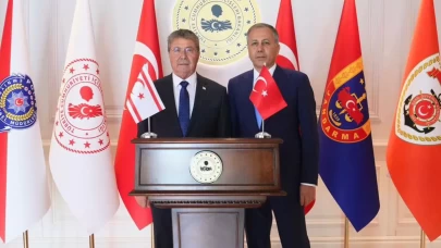 Bakan Yerlikaya, KKTC Başbakanı Üstel ile bir araya geldi
