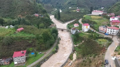 Rize ve Artvin’de selin izleri siliniyor