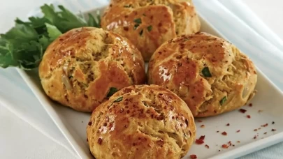 Domatesli Yulaflı Poğaça Tarifi – Sağlıklı ve Pratik Atıştırmalık