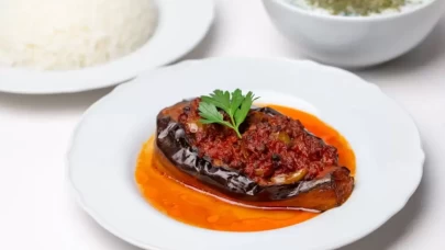 Karnıyarık Tarifi: Evde Pratik ve Lezzetli Türk Yemeği