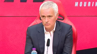 Jose Mourinho, 25 yıl sonra Benfica’ya döndü