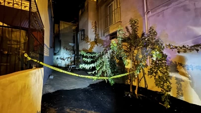 5 yaşındaki oğlunu bıçaklayarak öldürdü