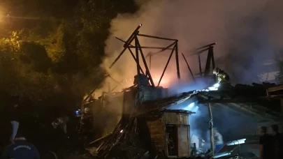 Bursa’da çıkan yangında samanlık kullanılamaz hale geldi