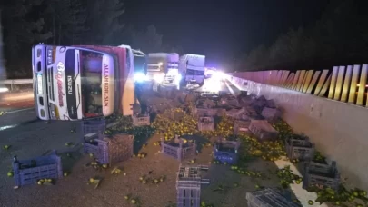 Adana'da zincirleme trafik kazasI