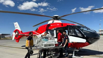 Muş'ta hasta bebek ambulans helikopterle Van'a sevk edildi