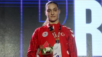 Milli boksör Büşra Işıldar, dünya ikincisi oldu