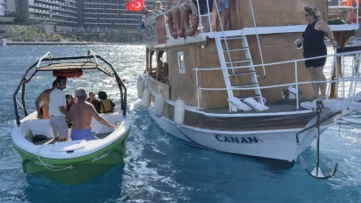 Marmaris'te jet ski ve tur teknesi çarpıştı