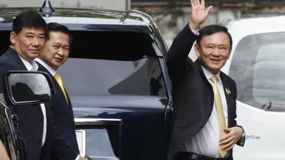 Tayland’da siyasi deprem: Eski başbakan seçim öncesi ülkeyi terk etti!