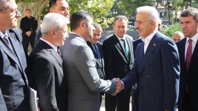 Bakan Uraloğlu: ‘Hizmetten öte, insanların gönlüne dokunduk’