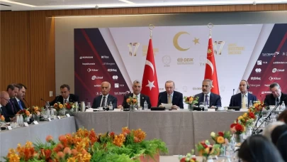 Bakan Kacır’dan Türkiye-ABD ilişkilerine dijital mesaj