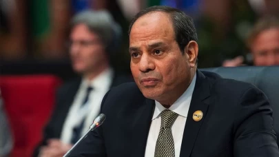 Sisi ile Pezeşkiyan İran'ın nükleer enerji meselesini görüştü