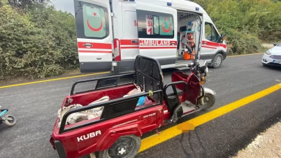 Sinop'ta elektrikli motosiklet yayaya çarptı! Yaralılar hastaneye kaldırıldı