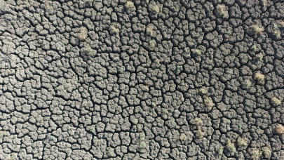 Kuruyan gölet sağanak yağışla yeniden doldu